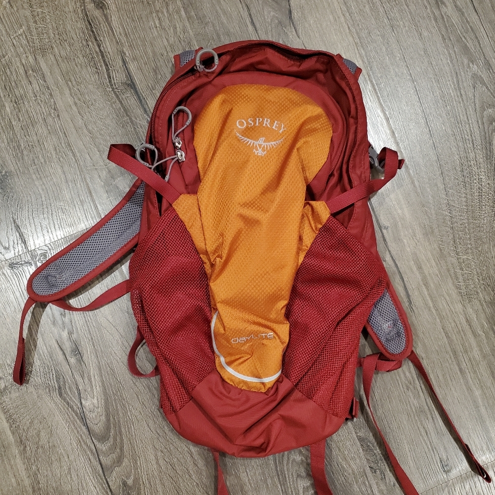 Osprey daylite backpack